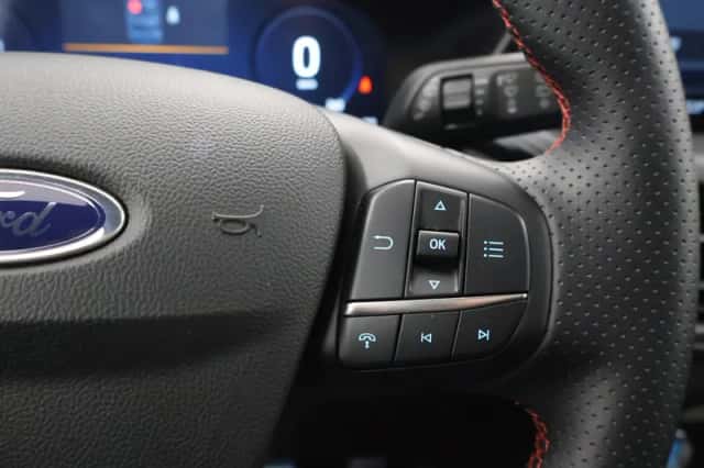 Ford Kuga (2025) thumbnail 32