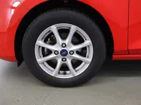 Ford Fiesta (2021) thumbnail 37