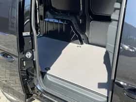 Ford Transit Connect (2025) thumbnail 18