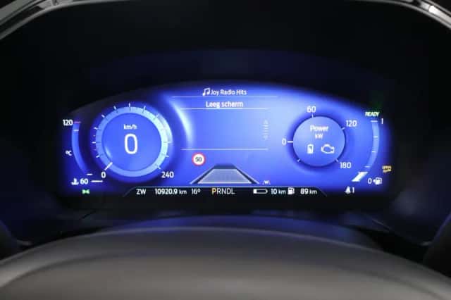 Ford Kuga (2023) thumbnail 13