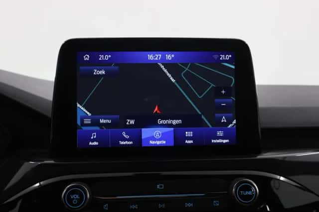 Ford Kuga (2023) thumbnail 16