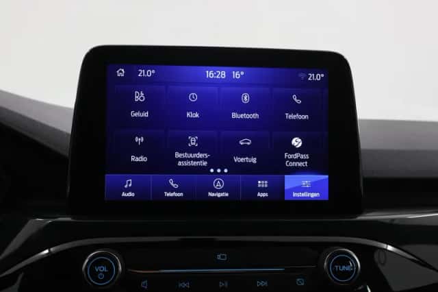 Ford Kuga (2023) thumbnail 21