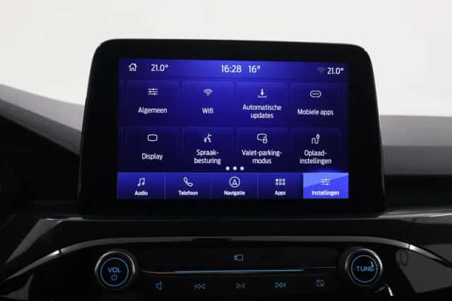 Ford Kuga (2023) thumbnail 24