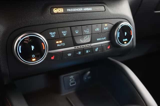 Ford Kuga (2023) thumbnail 27