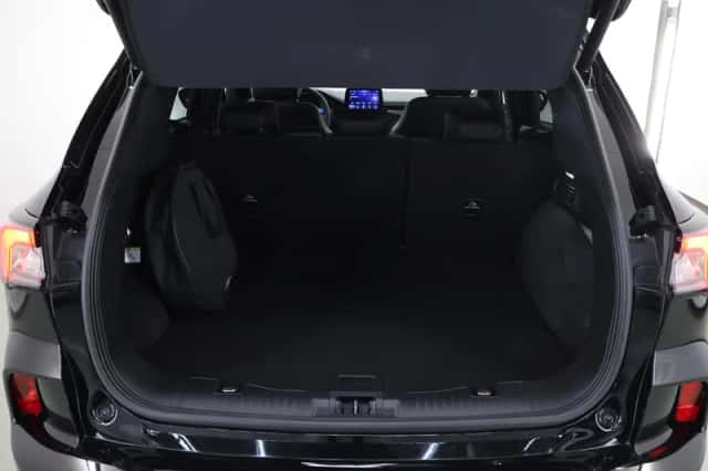 Ford Kuga (2023) thumbnail 40