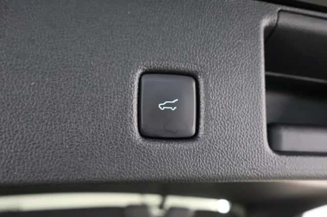 Ford Kuga (2023) thumbnail 43