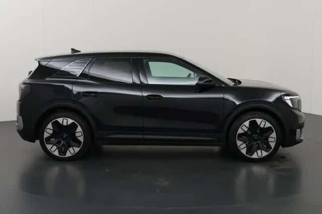 Ford Explorer (2025) thumbnail 6
