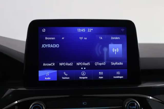 Ford Kuga (2023) thumbnail 16