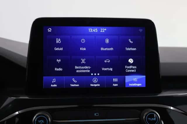 Ford Kuga (2023) thumbnail 19