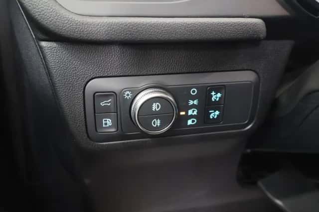 Ford Kuga (2023) thumbnail 36