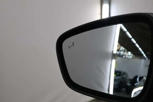 Ford Kuga (2023) thumbnail 37