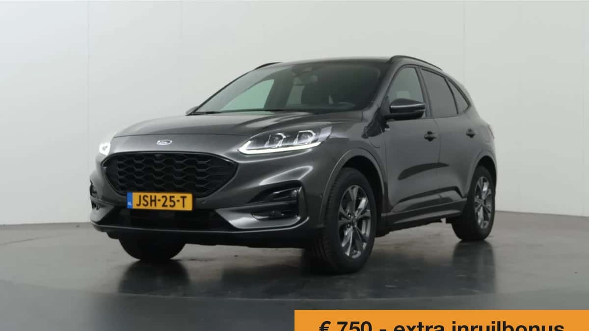 Ford Kuga (2021) — foto 1
