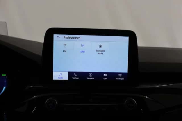 Ford Kuga (2021) thumbnail 17
