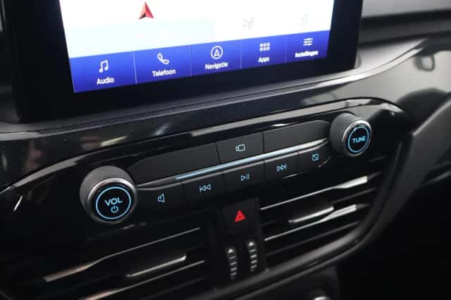 Ford Kuga (2021) thumbnail 26