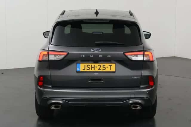Ford Kuga (2021) thumbnail 4