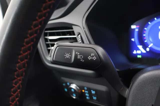 Ford Kuga (2021) thumbnail 37