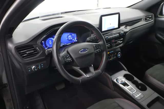 Ford Kuga (2021) thumbnail 7