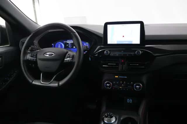 Ford Kuga (2021) thumbnail 9
