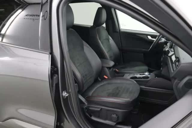 Ford Kuga (2021) thumbnail 10