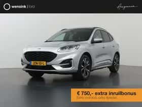Ford Kuga (2021) thumbnail 1