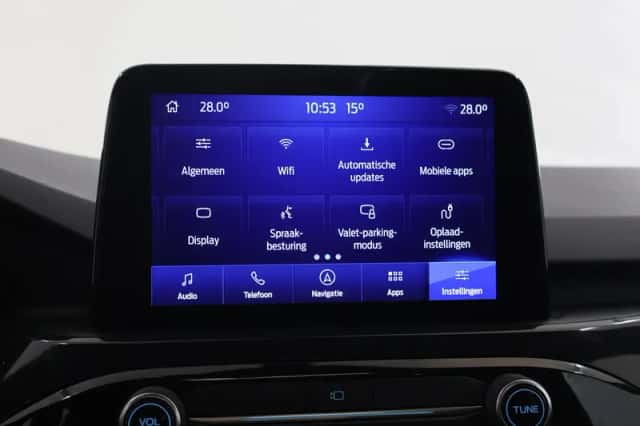 Ford Kuga (2021) thumbnail 24