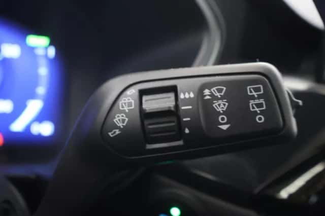 Ford Kuga (2021) thumbnail 35