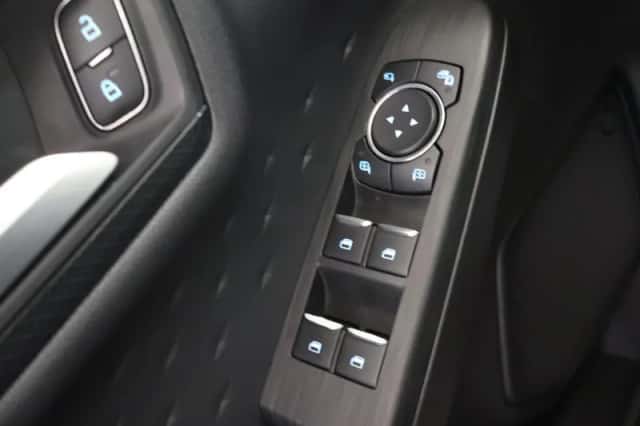 Ford Kuga (2021) thumbnail 41
