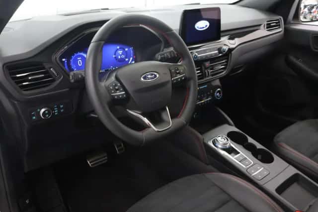 Ford Kuga (2021) thumbnail 7