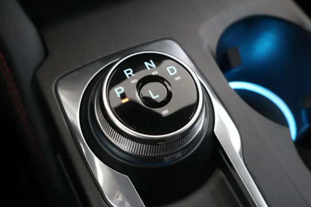 Ford Kuga (2025) thumbnail 25