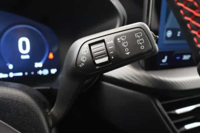 Ford Kuga (2025) thumbnail 31