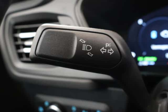 Ford Kuga (2025) thumbnail 33