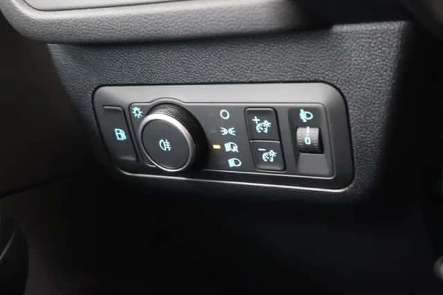 Ford Kuga (2025) thumbnail 34