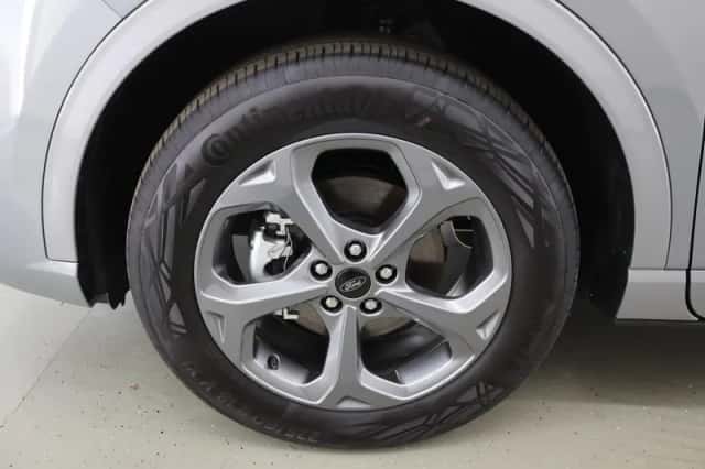 Ford Kuga (2025) thumbnail 41