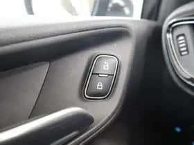 Ford Fiesta (2022) thumbnail 34