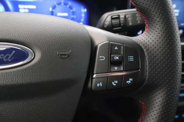 Ford Focus (2023) thumbnail 30