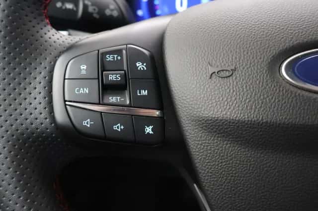 Ford Focus (2023) thumbnail 32