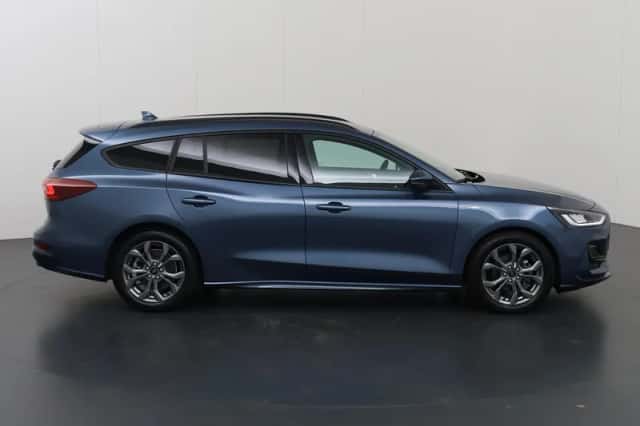 Ford Focus (2023) thumbnail 6