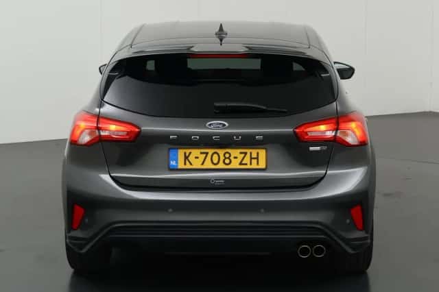 Ford Focus (2021) thumbnail 4