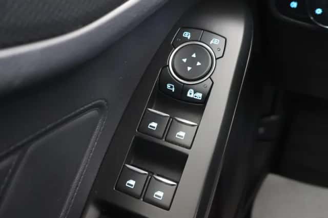 Ford Focus (2021) thumbnail 36