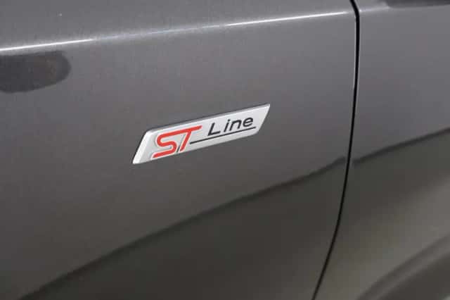 Ford Focus (2021) thumbnail 40
