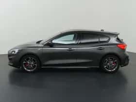 Ford Focus (2021) thumbnail 5