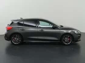 Ford Focus (2021) thumbnail 6