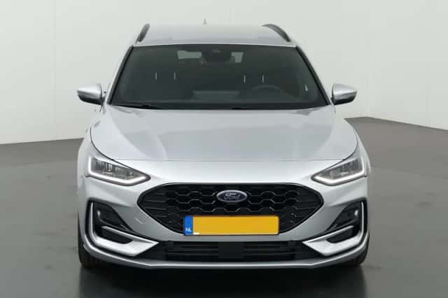 Ford Focus (2025) thumbnail 2