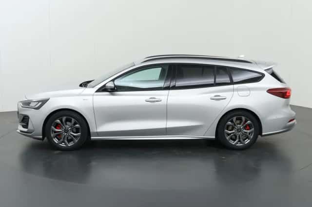 Ford Focus (2025) thumbnail 3