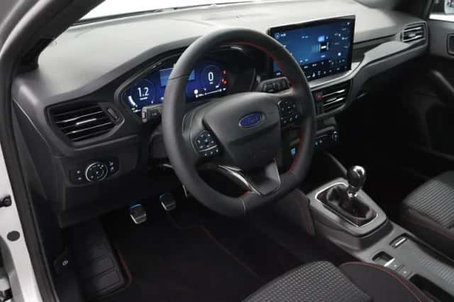 Ford Focus (2025) thumbnail 6