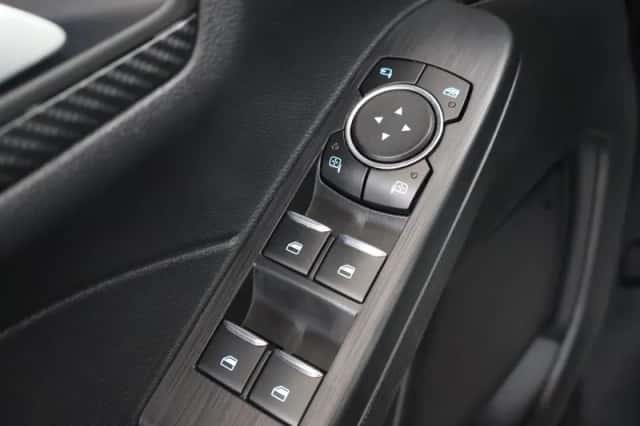 Ford Kuga (2025) thumbnail 39