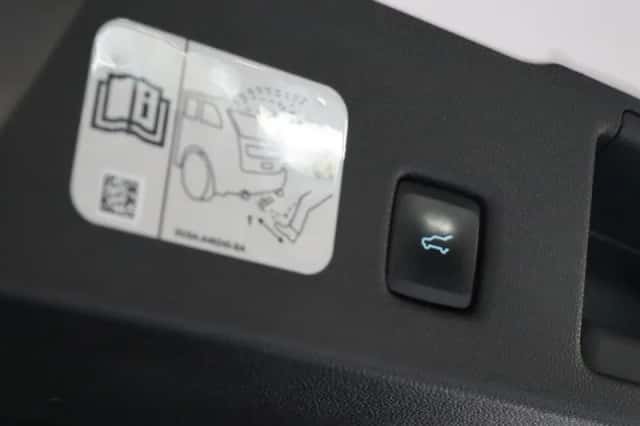 Ford Kuga (2020) thumbnail 11