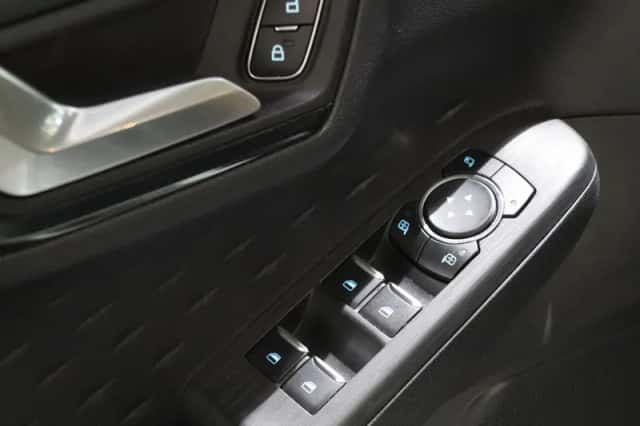 Ford Kuga (2020) thumbnail 13