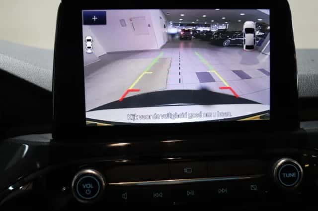 Ford Kuga (2020) thumbnail 25