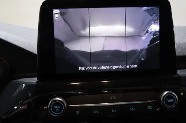 Ford Kuga (2020) thumbnail 26